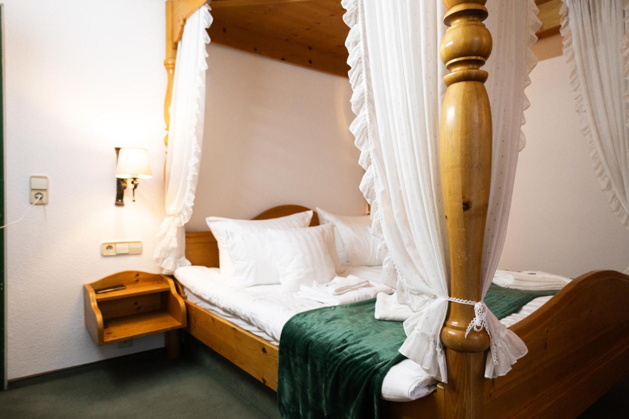 Hotel Zum See, Titisee Exterior foto