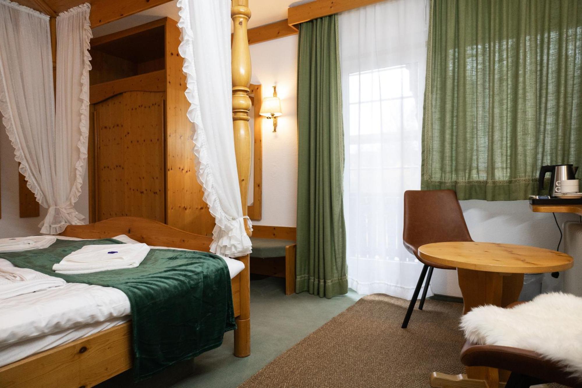 Hotel Zum See, Titisee Exterior foto