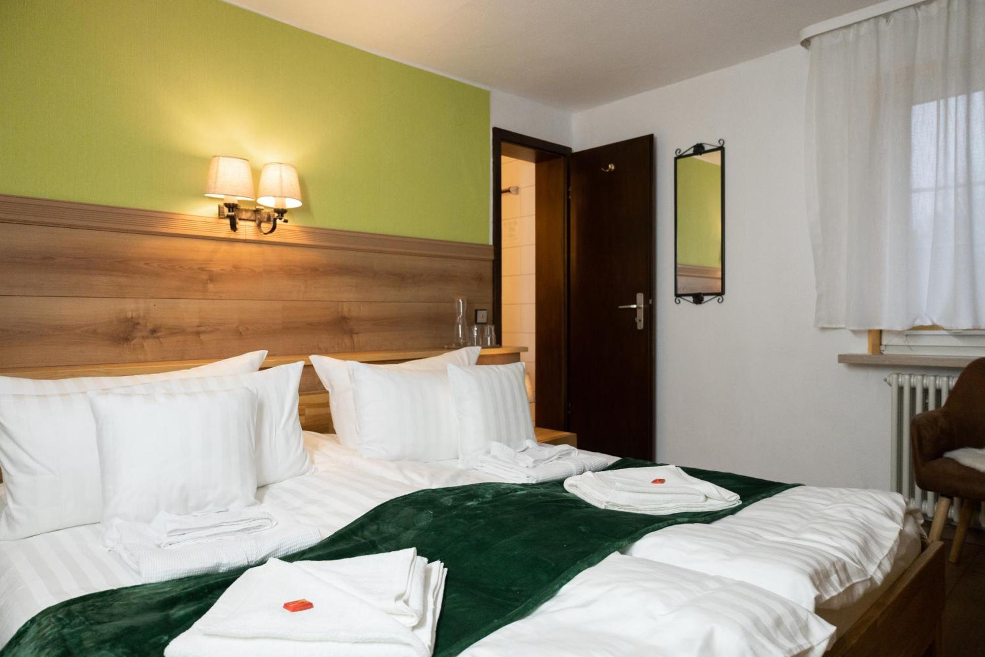 Hotel Zum See, Titisee Exterior foto